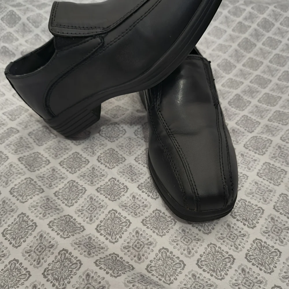For Kids Black Slip-On Dress Shoes